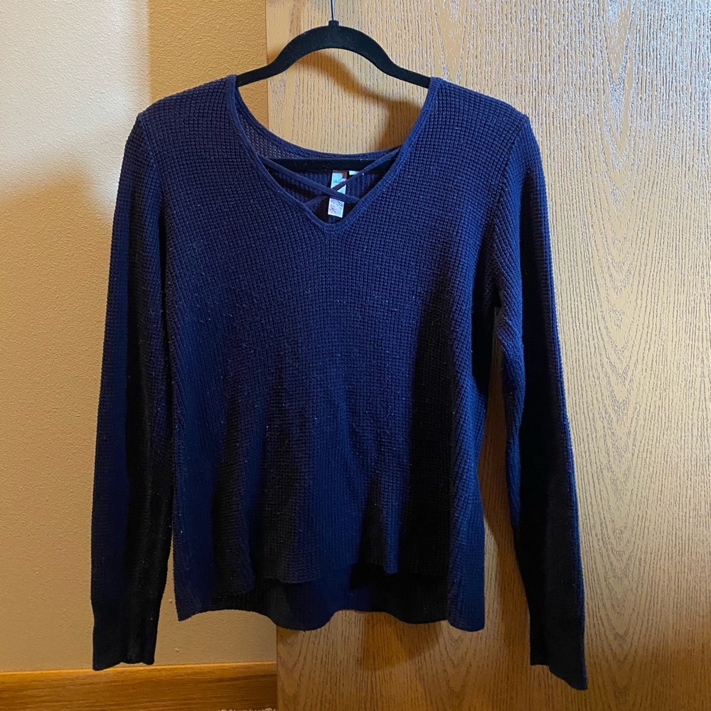 Alya criss cross sweater